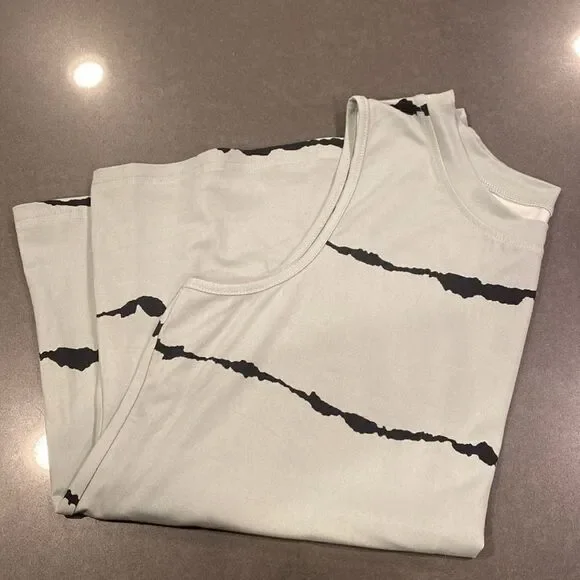 Tank top  - Picture 3 of 4